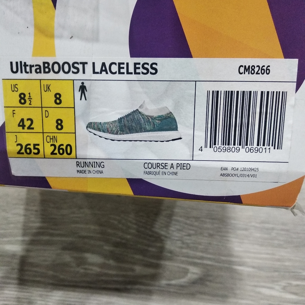 ULTRABOOST LACELESS - Picture 5 of 6